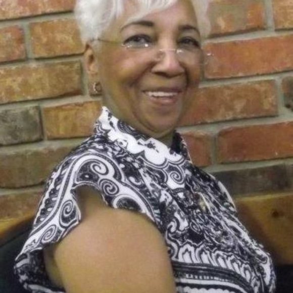 12/01/23 12:pm @alicequeen2g's 1st Posh Show Co-host WonderWoman @lynnwright201 - Picture 14 of 16